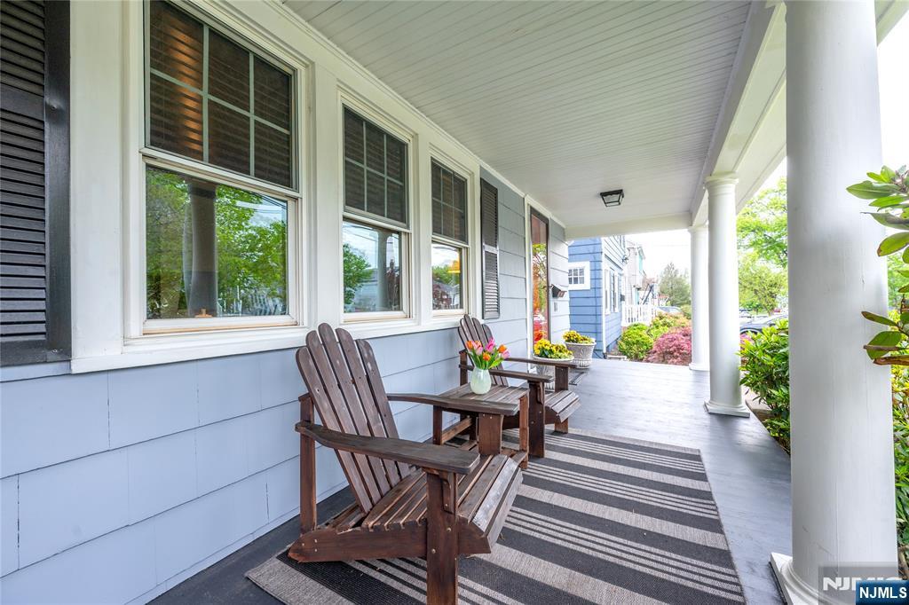 91 Ernst Avenue - Photo 2