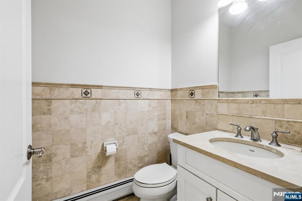 330 New York, #B, Fort Lee, NJ 07024 Listing Photo  17