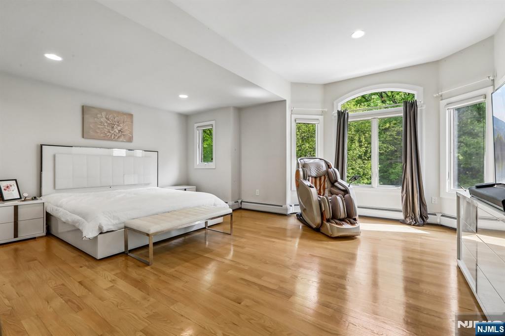 330 New York, #B, Fort Lee, NJ 07024 Listing Photo  25