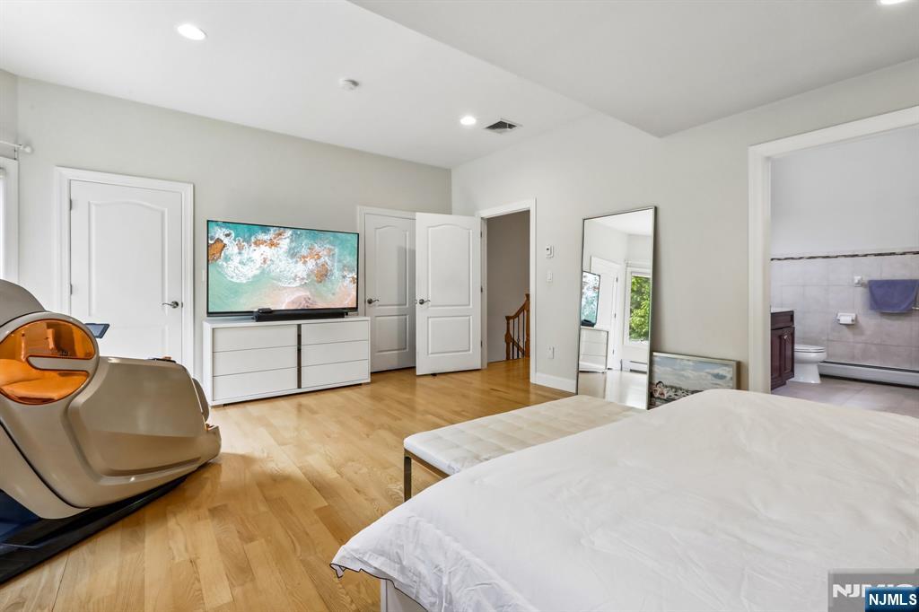 330 New York, #B, Fort Lee, NJ 07024 Listing Photo  27
