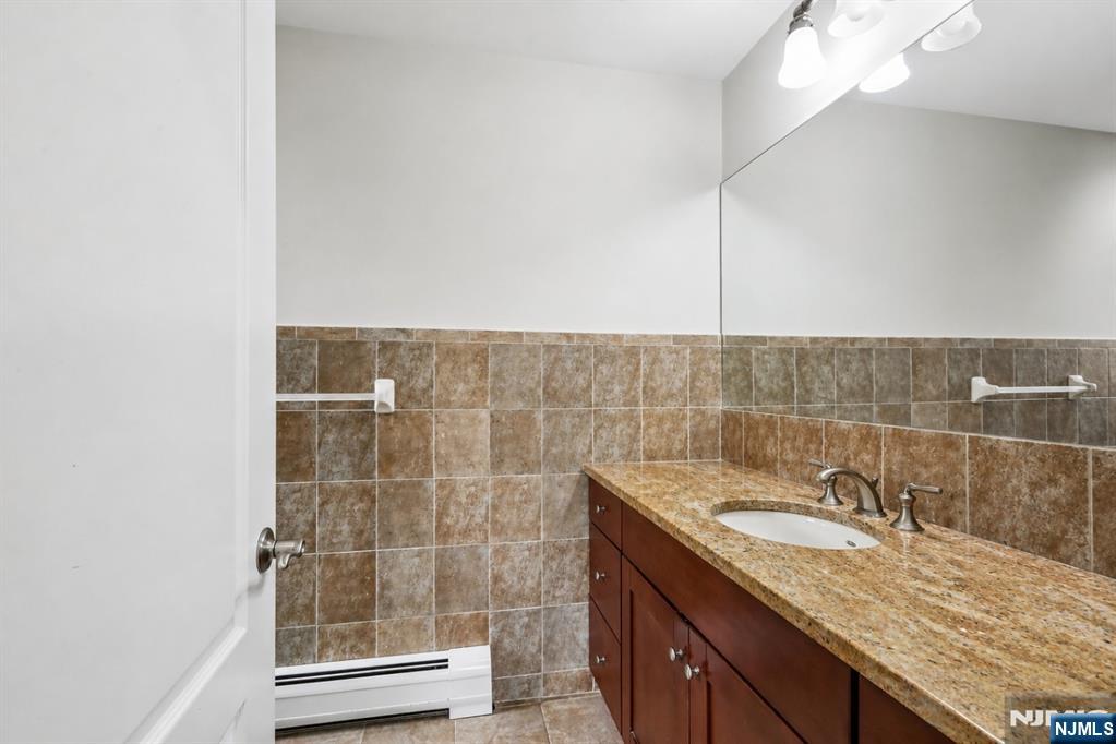 330 New York, #B, Fort Lee, NJ 07024 Listing Photo  32