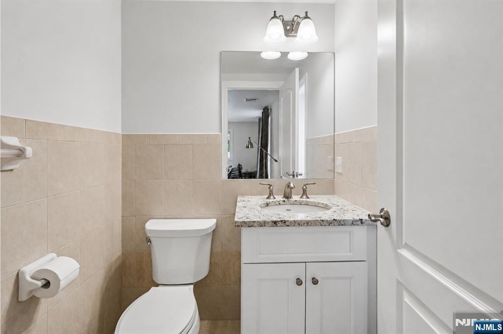 330 New York, #B, Fort Lee, NJ 07024 Listing Photo  41