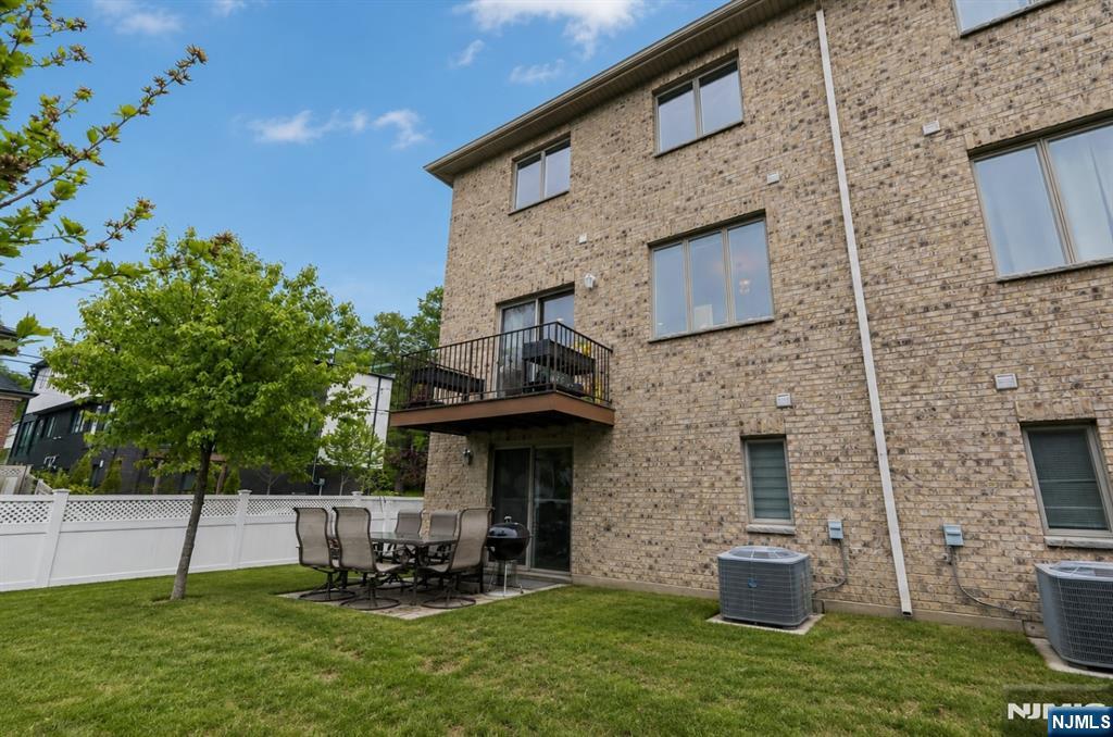 330 New York, #B, Fort Lee, NJ 07024 Listing Photo  42