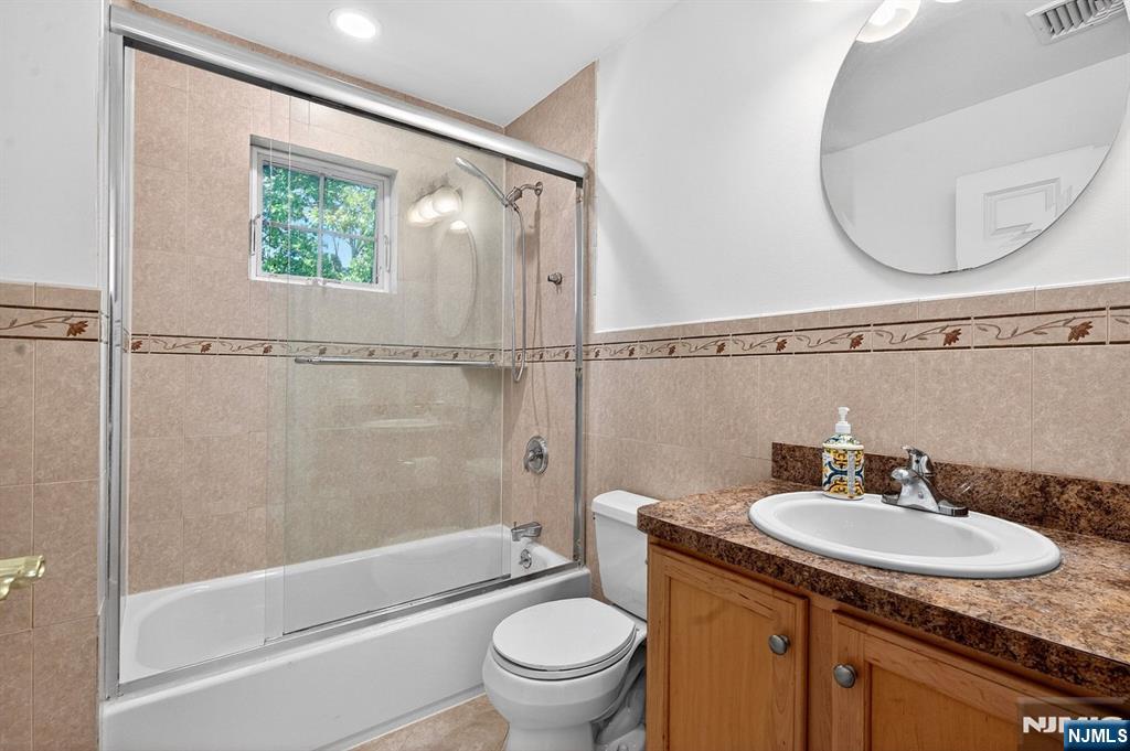 445 7th Street, #A, Palisades Park, NJ 07650 Listing Photo  30