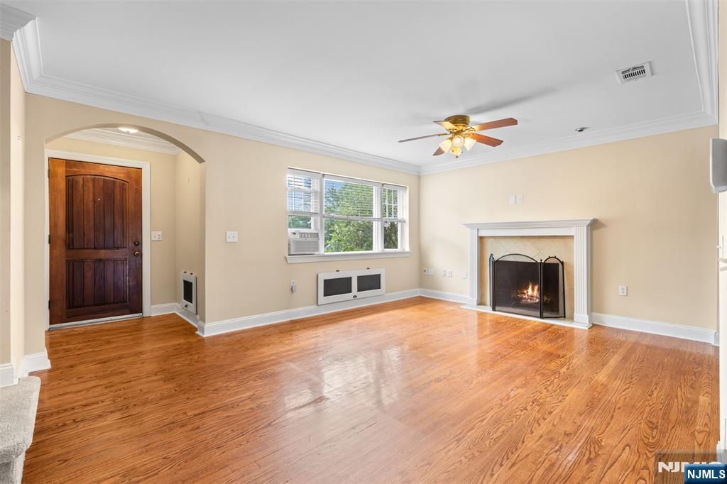 243 Van Nostrand Ave, Englewood, NJ 07631