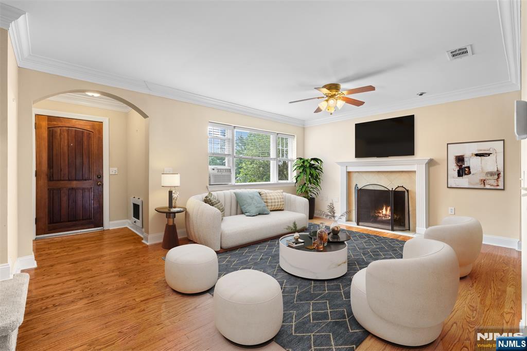243 Van Nostrand Avenue - Photo 5