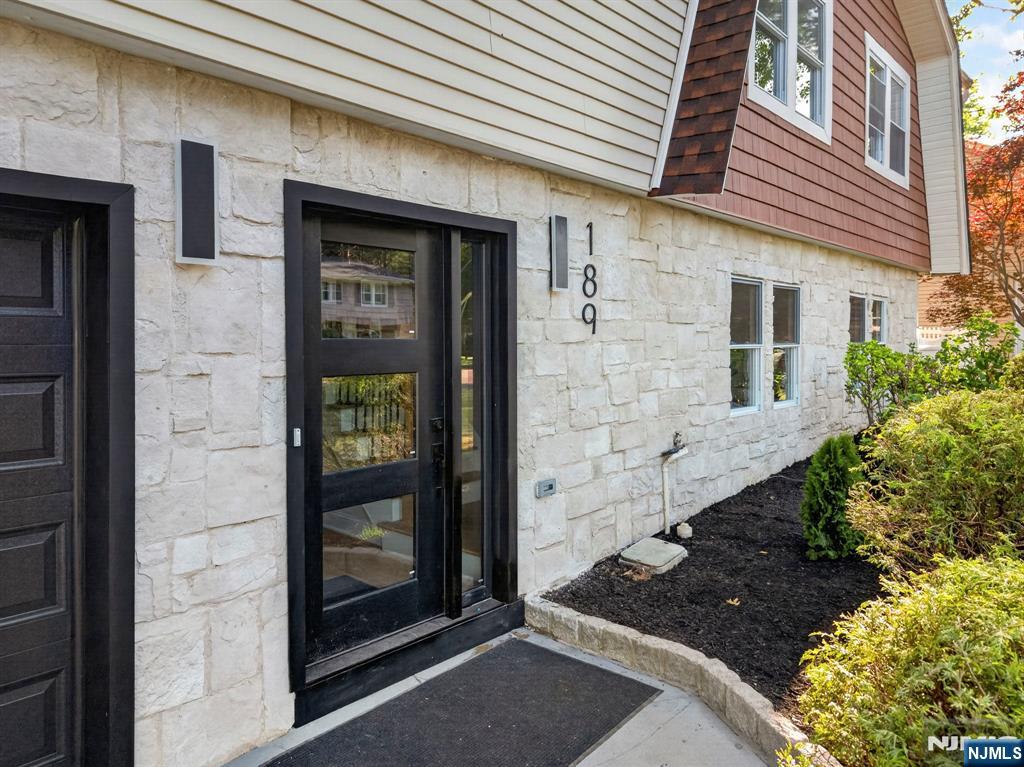 189 Woodland Avenue - Photo 3