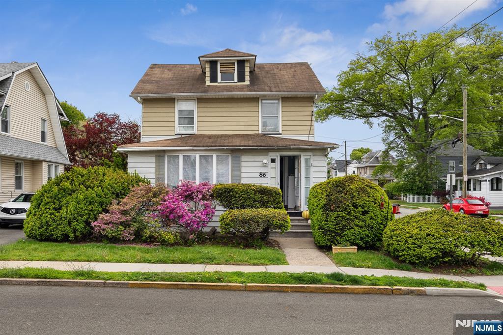 Homes for sale in Hawthorne, NJ | 86 Llewellyn Ave, Hawthorne, NJ 07506 | MLS# 26016875