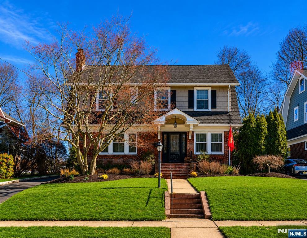 7 Wayland Drive - Photo 1