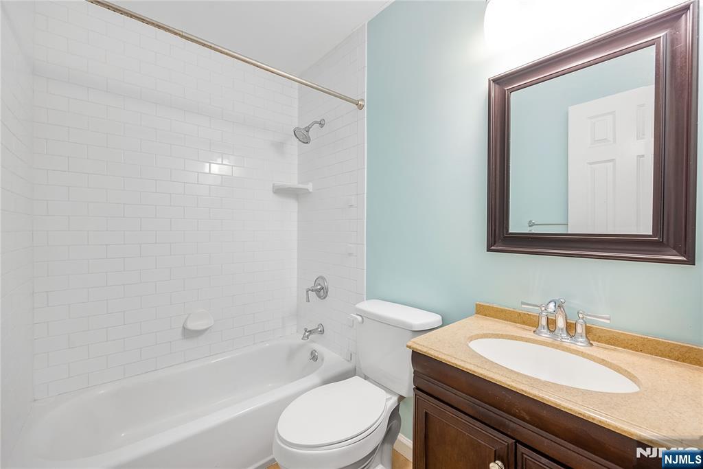 Updated Full Bathroom