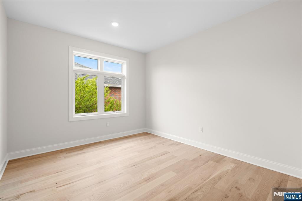 332 12th Street #B — photo 21