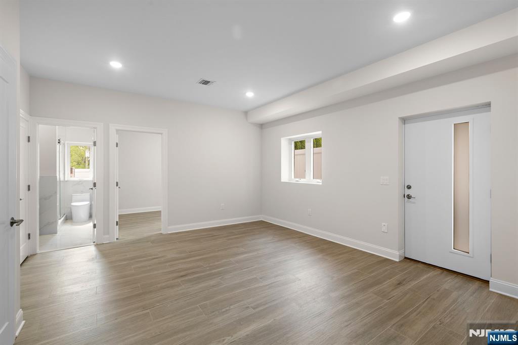 332 12th Street, #B, Palisades Park, NJ 07650 Listing Photo  22