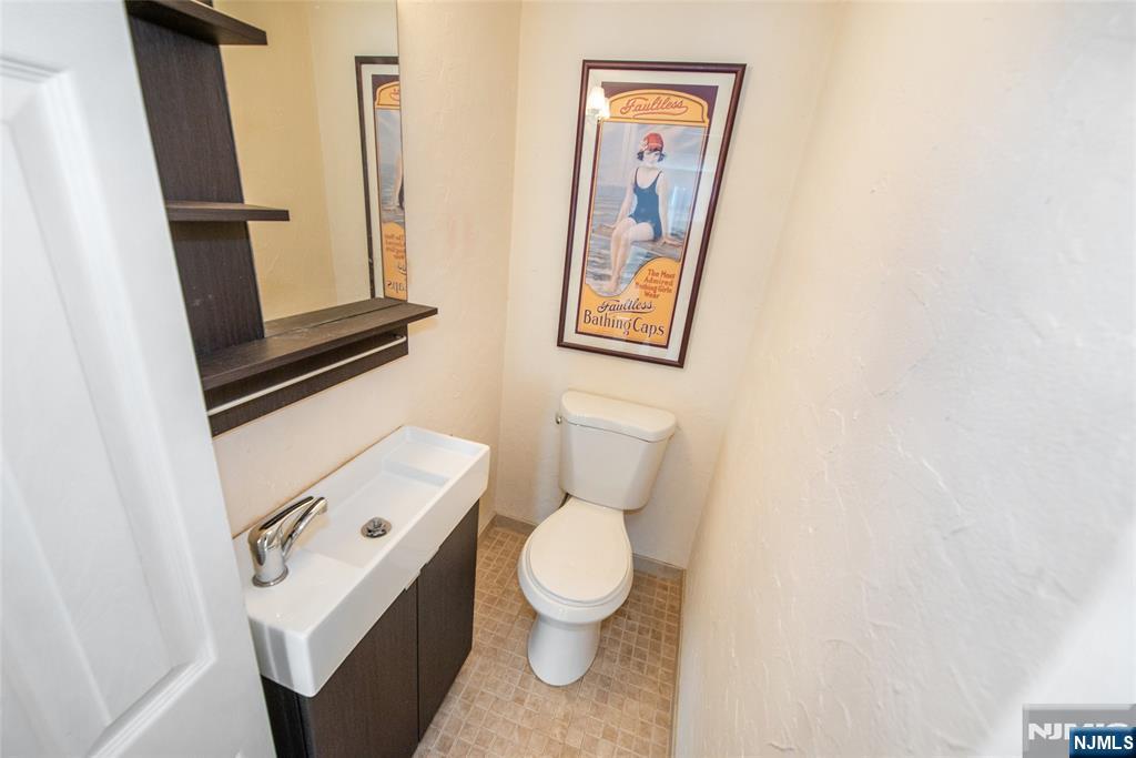 .5 bath 3rd Fl.
