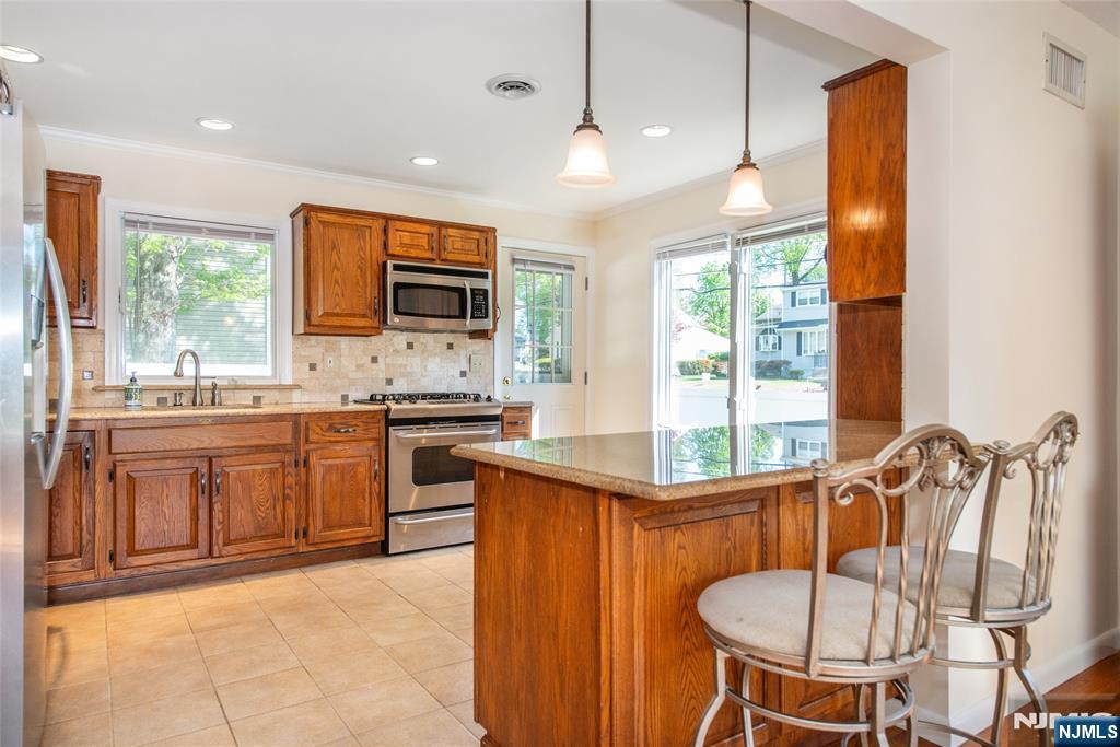 8 Pershing Street - Photo 5