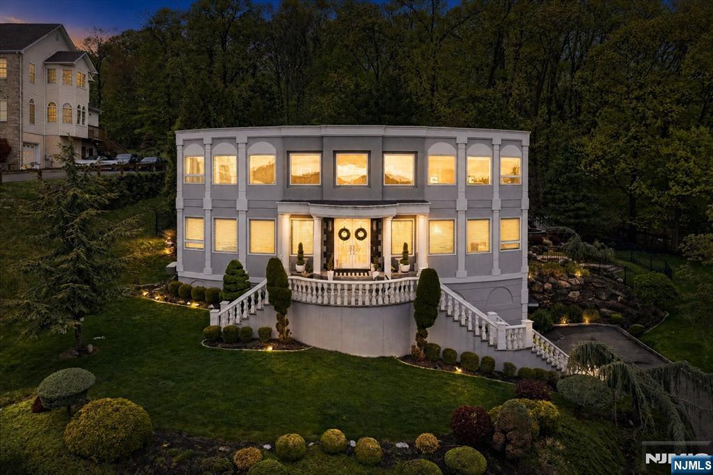 47 Mountainwood Court, Totowa NJ — listing photo