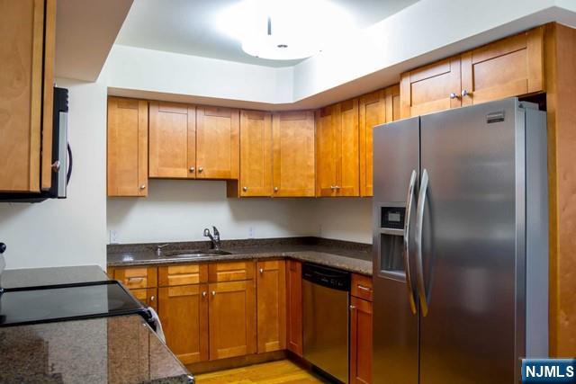 411 E Brinkerhoff Avenue 305 - Photo 2