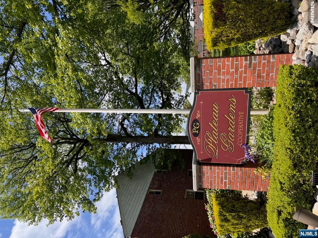 1255 Anderson 23 - Photo 1
