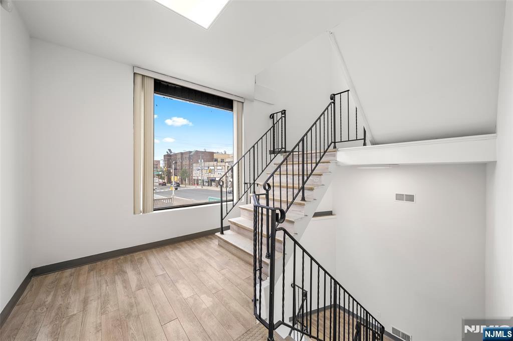 40 Broad Avenue 2 FL - Photo 5