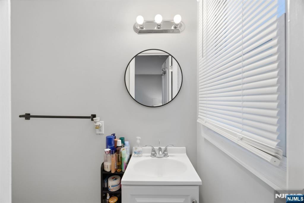 157 Baltimore Avenue — photo 11