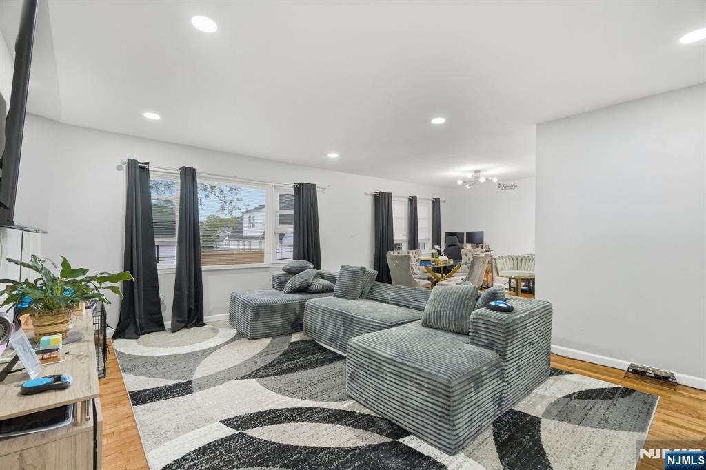 157 Baltimore Avenue — photo 14