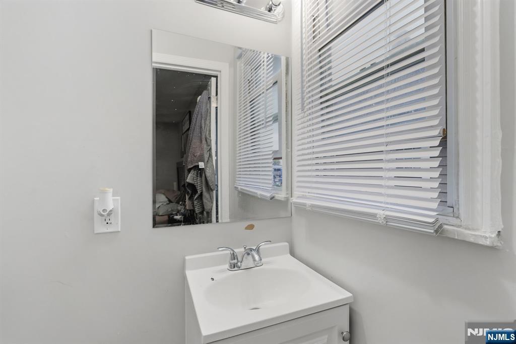 157 Baltimore Avenue — photo 21