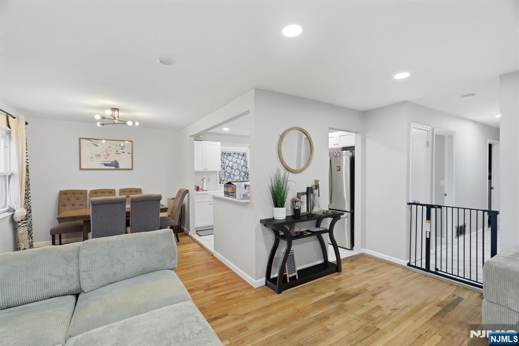 157 Baltimore Avenue — photo 4