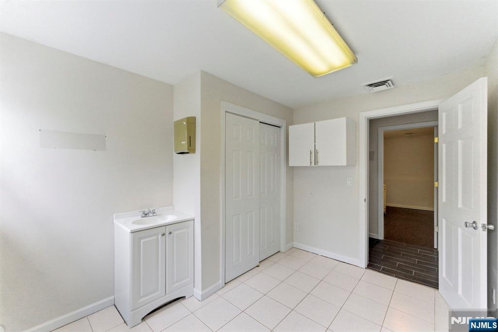 735 Linwood Avenue, Ridgewood, NJ 07450 Listing Photo  34
