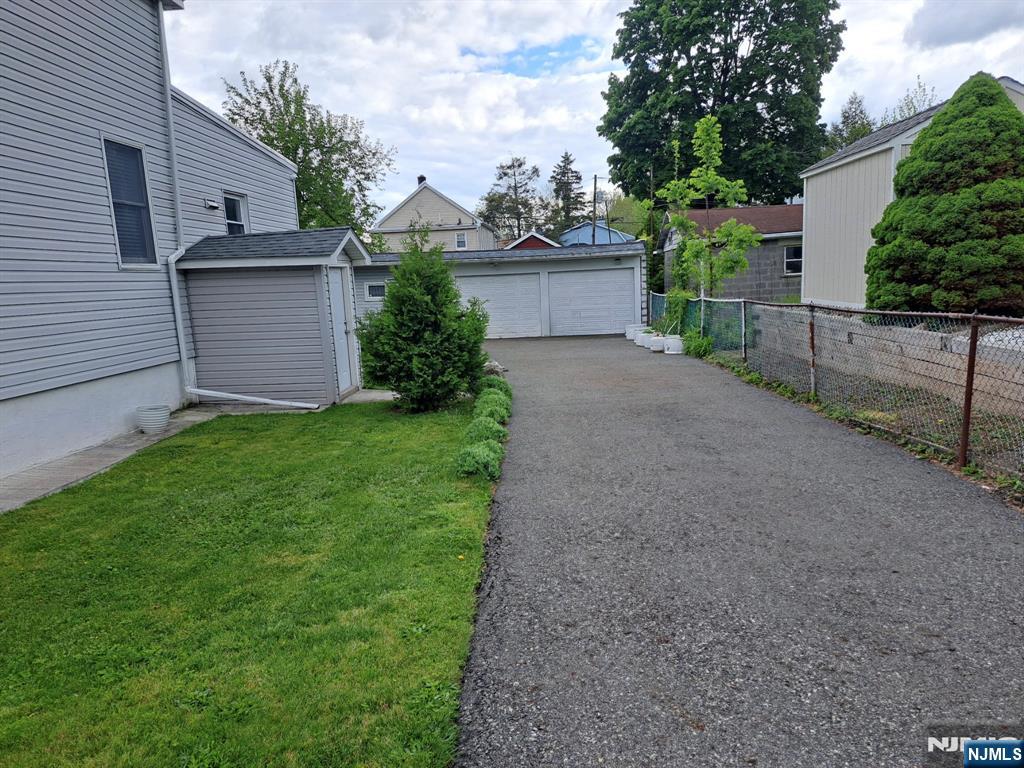 17 Gillies Street