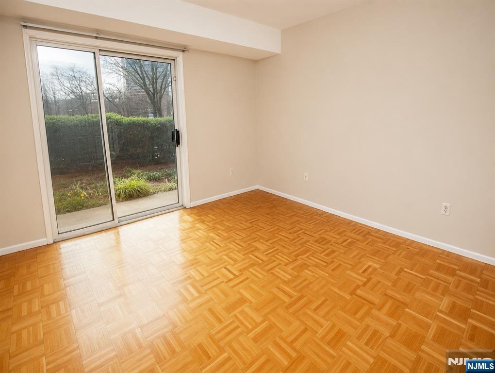 Second bedroom, furniture virtually removed