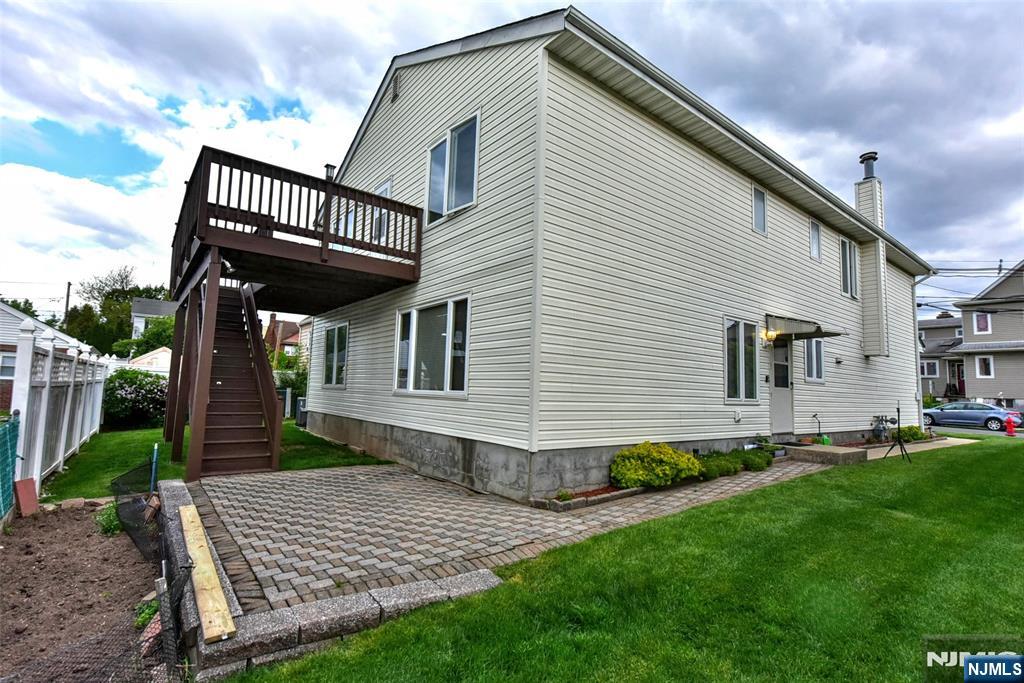 31 Leo Place — photo 27