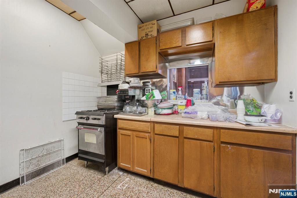267 Walker Street — photo 14