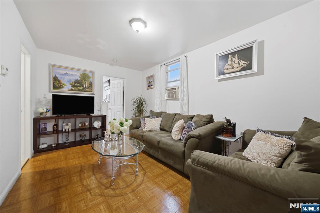 267 Walker Street — photo 20