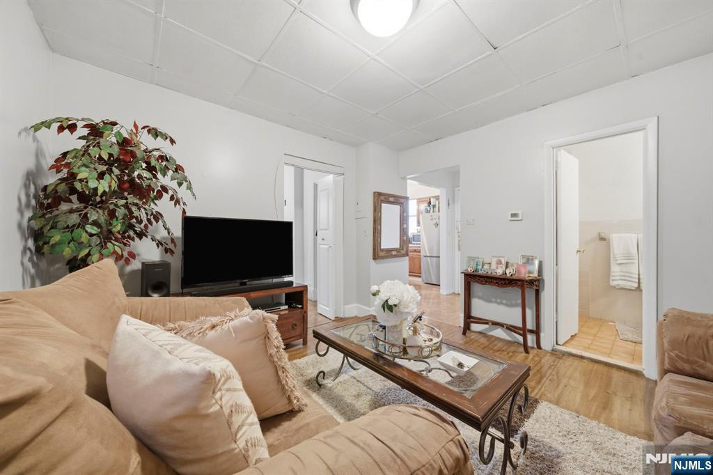 267 Walker Street — photo 36