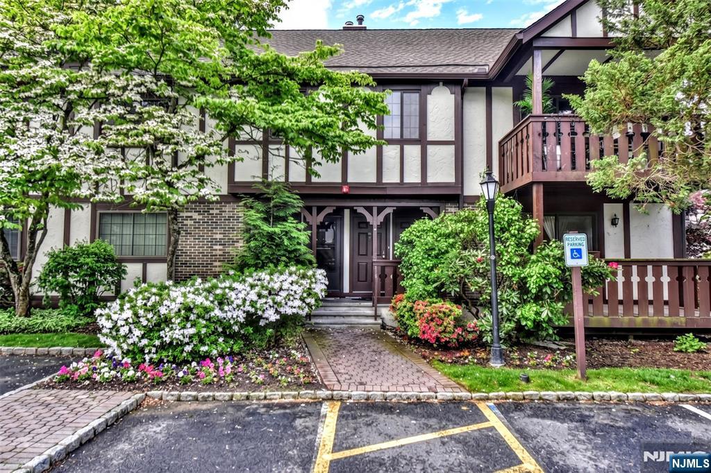 1804 Faulkner Court - Photo 1
