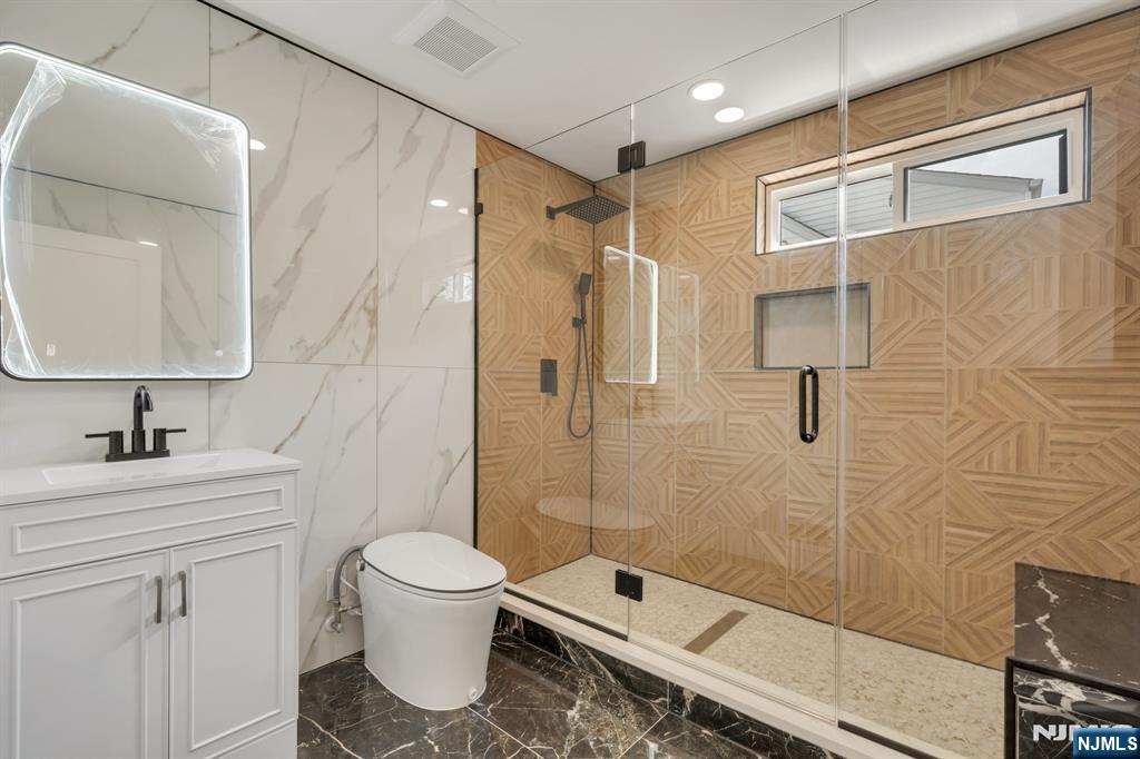 67 Melody Hill Road, Clifton, NJ 07013 Listing Photo  11