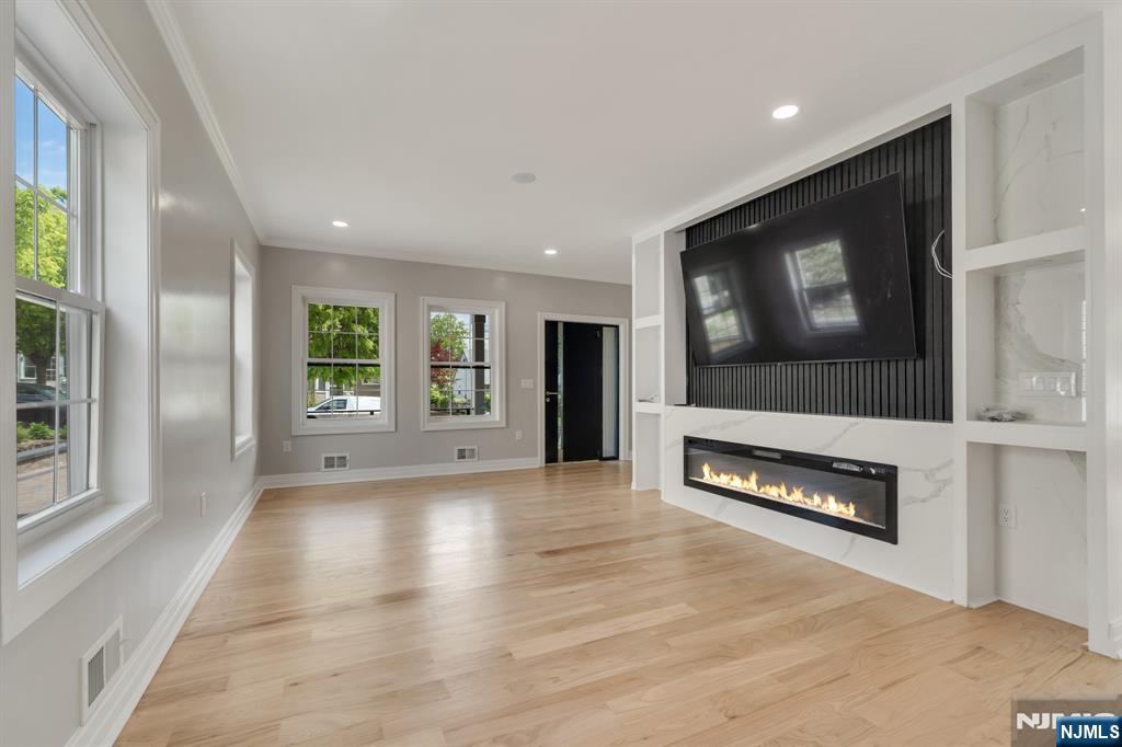 67 Melody Hill Road, Clifton, NJ 07013 Listing Photo  16