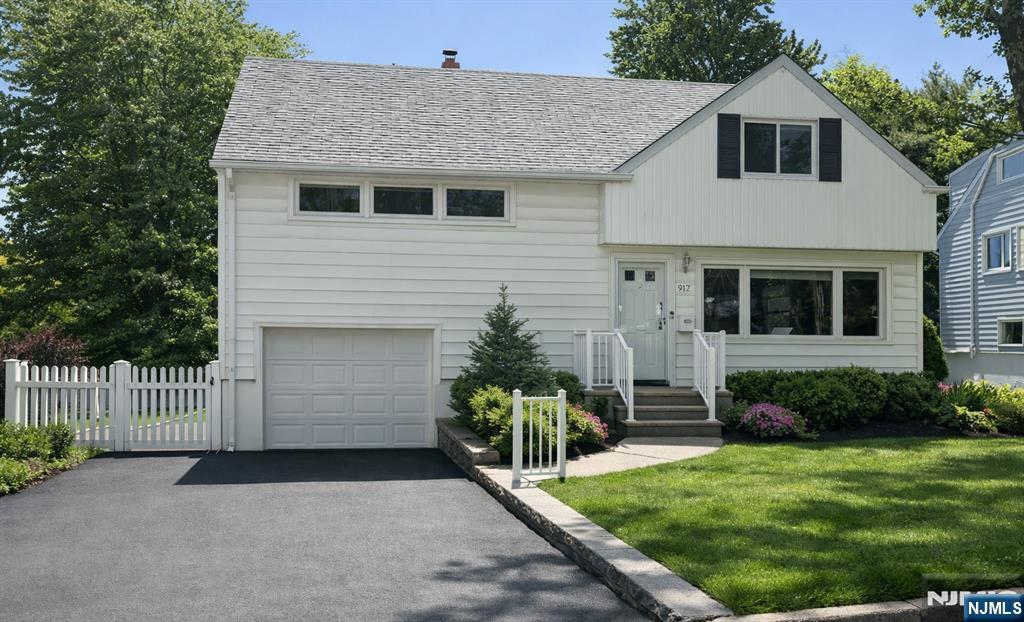 917 E Lawn Drive, Teaneck, NJ 07666 Listing Photo  0