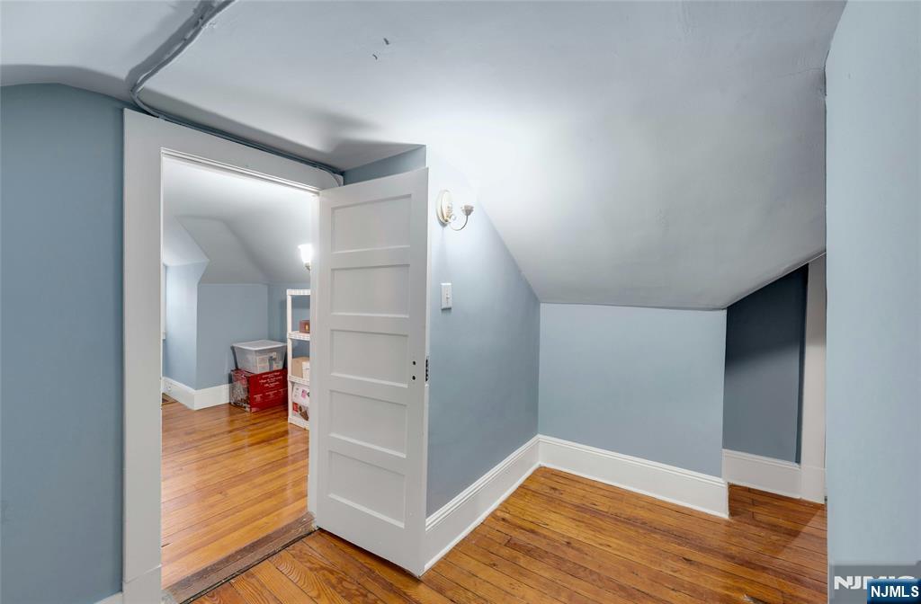 1130 Edgewood Lane, Fort Lee, NJ 07024 Listing Photo  24