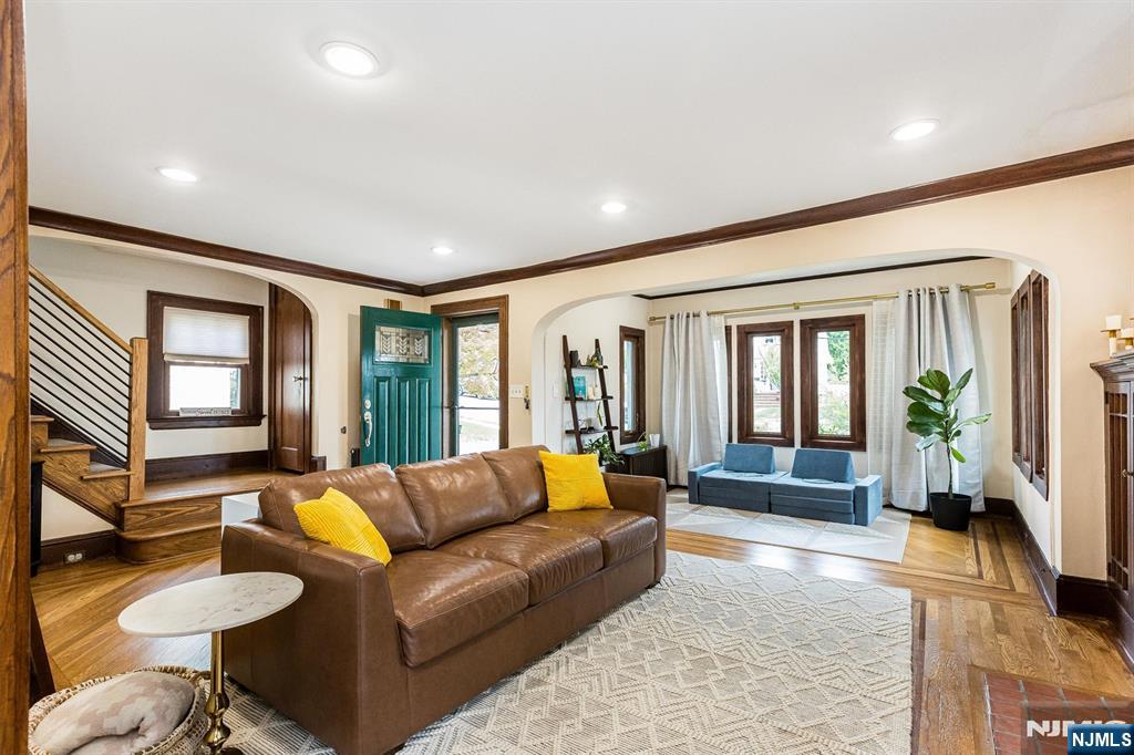 24 Fairmount Terrace