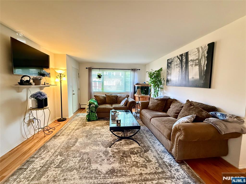 1241 Valley Road 1241A - Photo 2