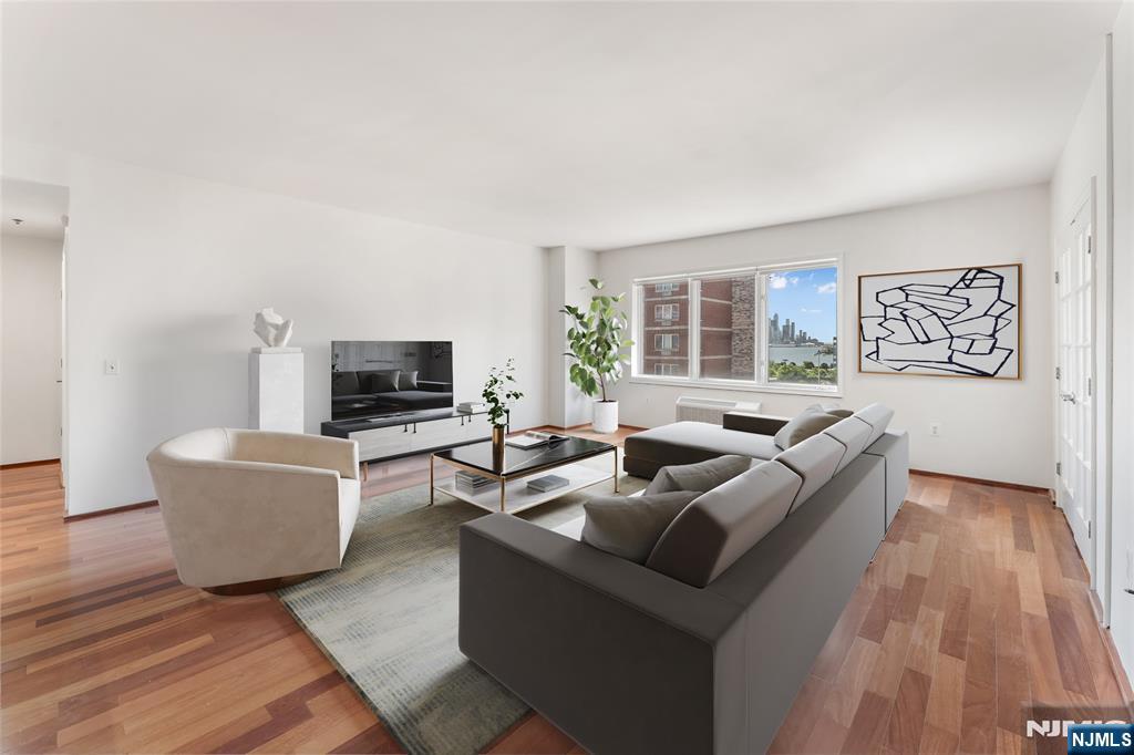 2305 City Pl, Edgewater, NJ 07020
