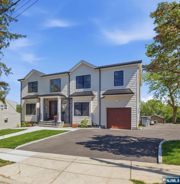 25 Mayfair Place - Photo 1