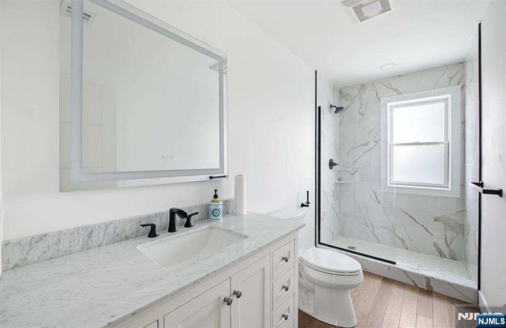 25 Mayfair Place, Clifton, NJ 07013 Listing Photo  21