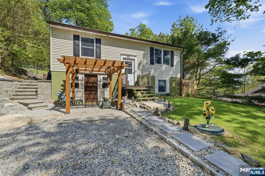 414 Macopin Road - Photo 5