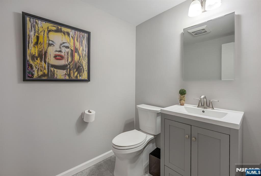 110 Ackerman Avenue — photo 24