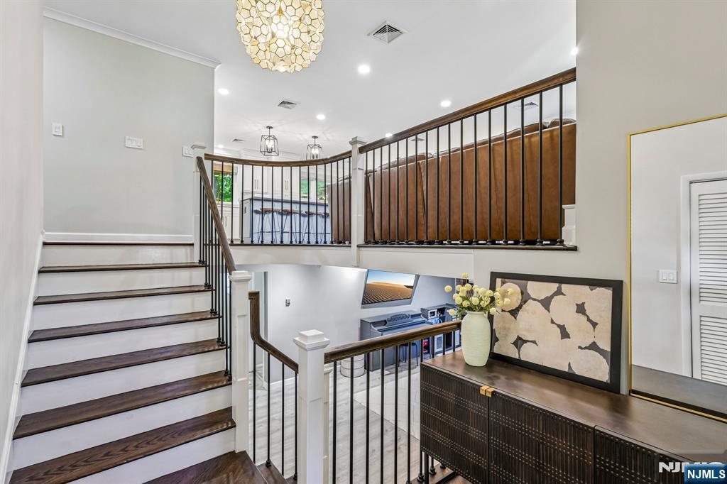 79 W Sheffield Street - Photo 5