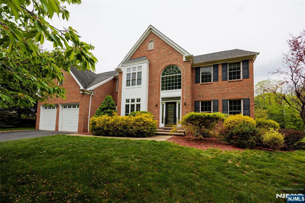 8 Overlook Drive - Photo 1