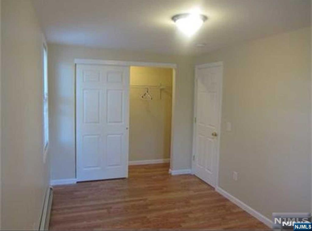421 Riverside Drive - Photo 5