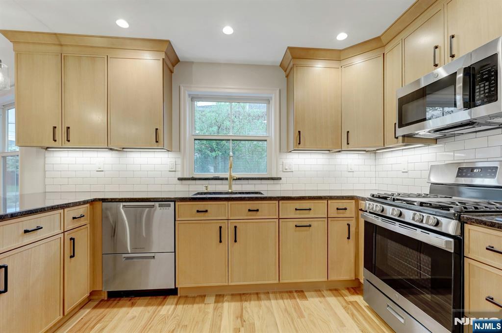134 Johnson, Mahwah, NJ 07430 Listing Photo  8