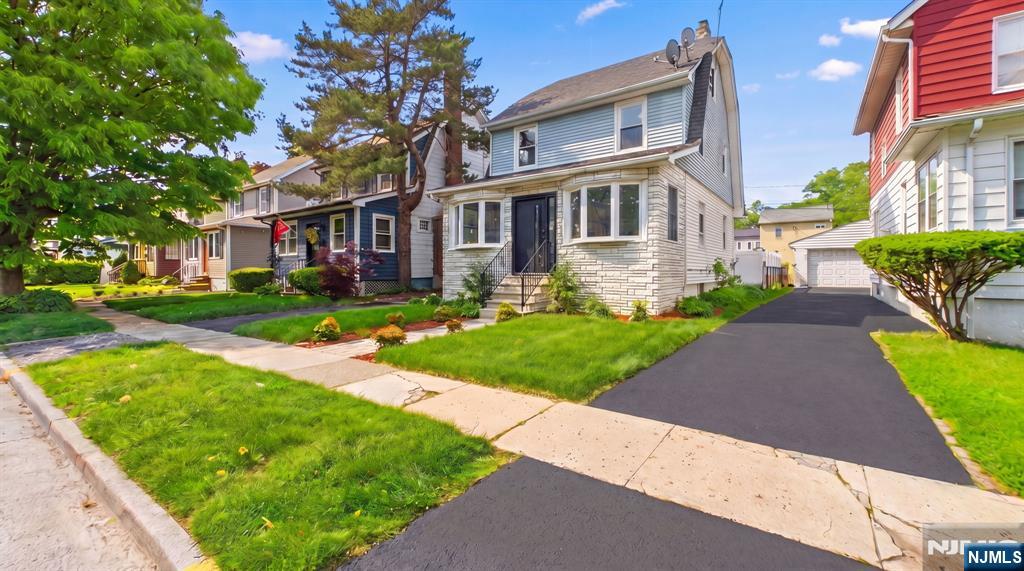 71 Leslie Street - Photo 3